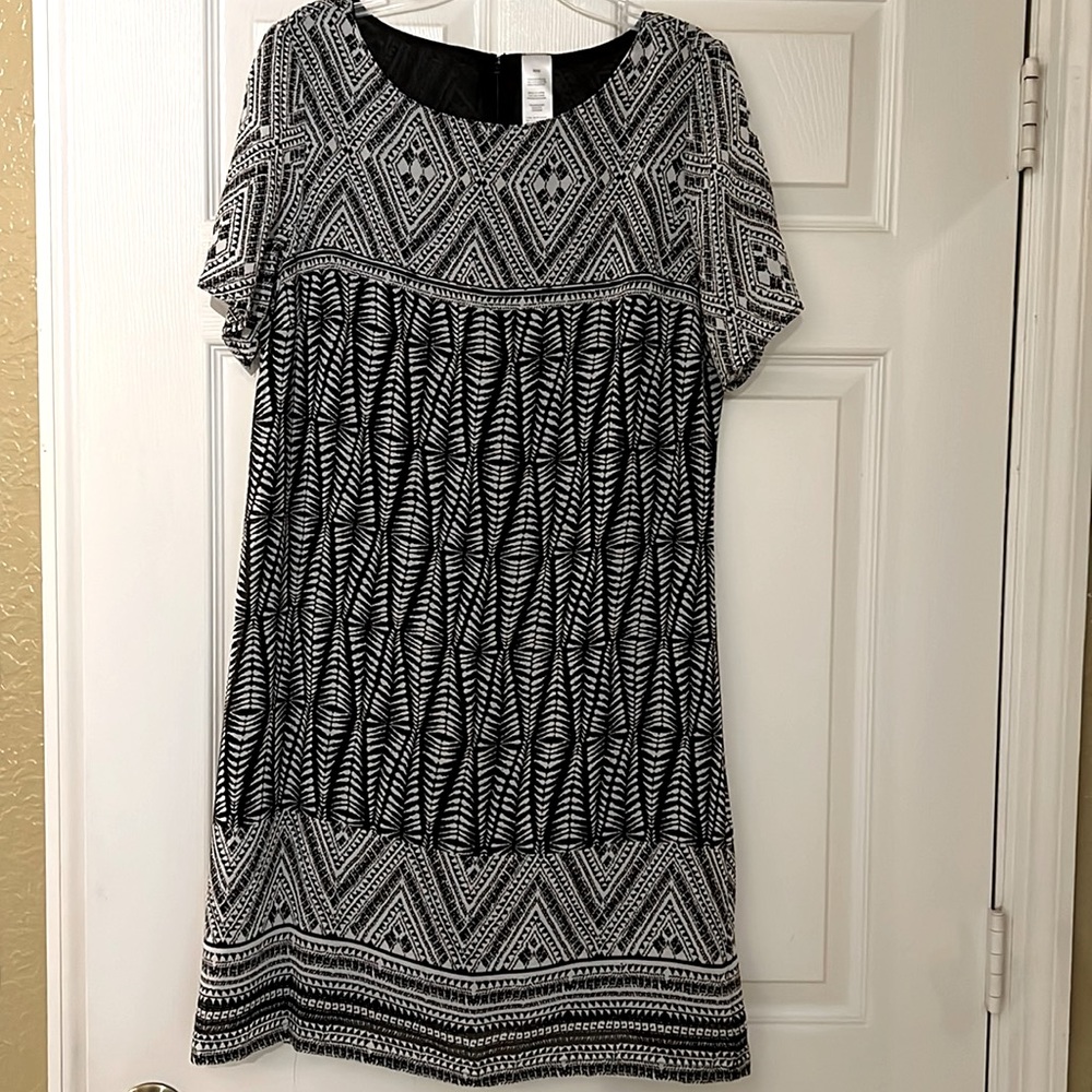 Knee length, gray and black dress. Size M